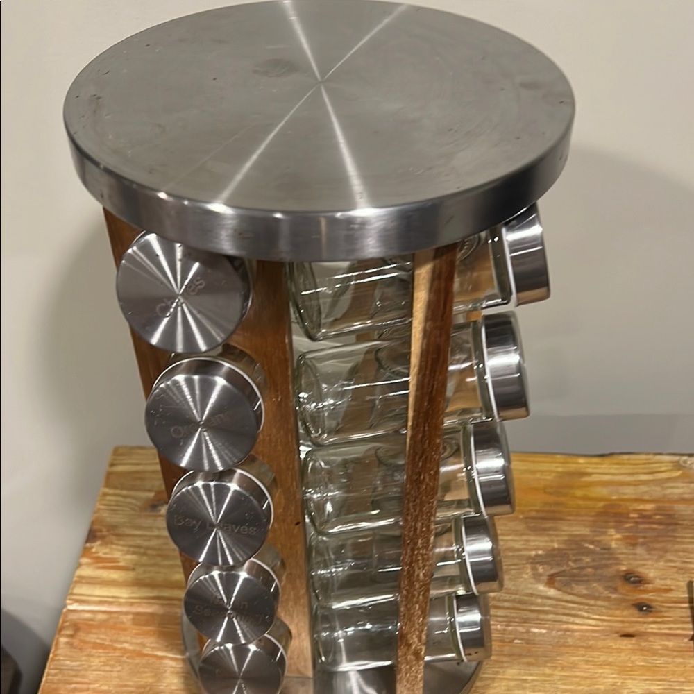 Revolving Spice Rack with Glass Jars - Picture 2 of 3